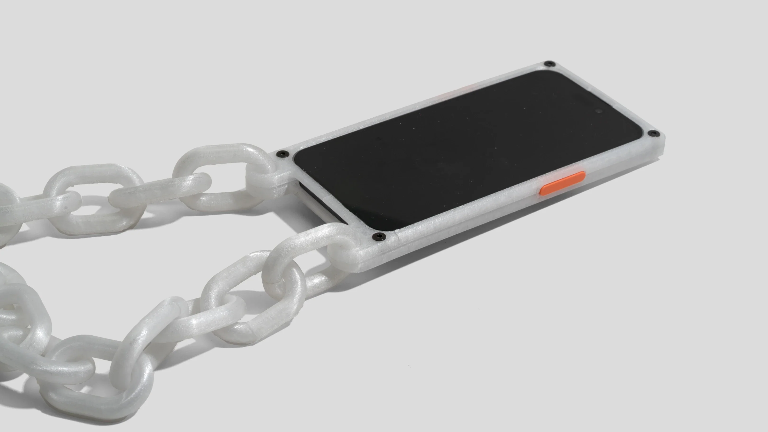 iPhone chain case - Image 5