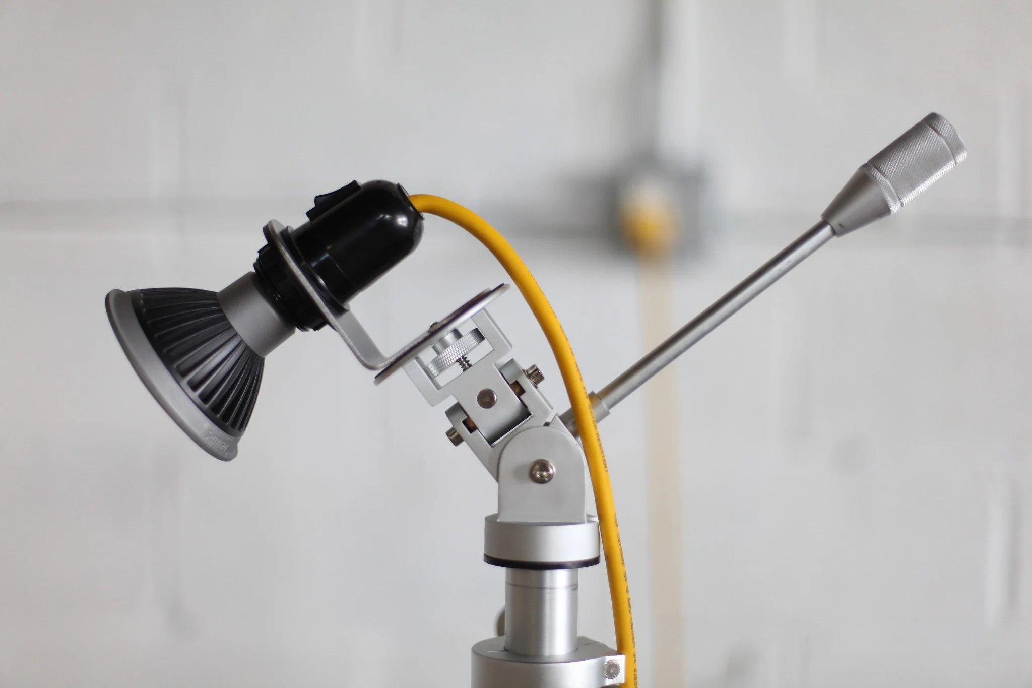 Tripod Light - Image 2